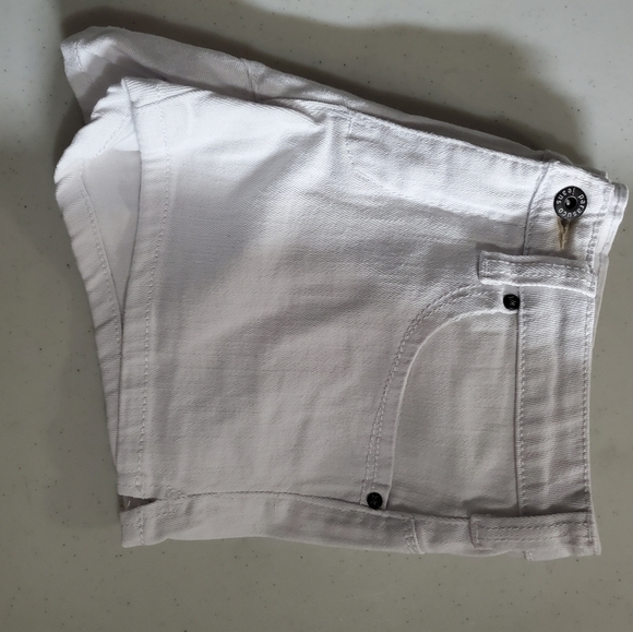 3 Pairs of Shorts, Cute Teen - Picture 4 of 8